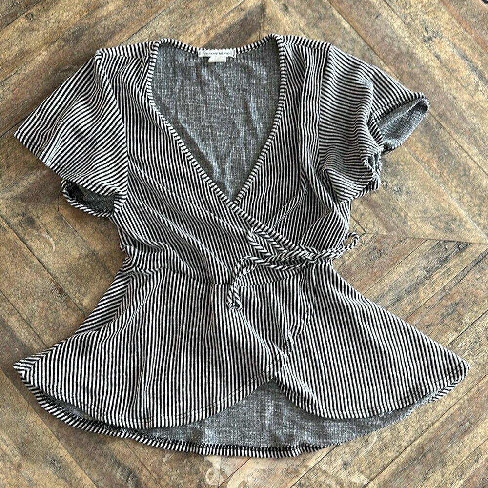 Women’s small striped short sleeve top